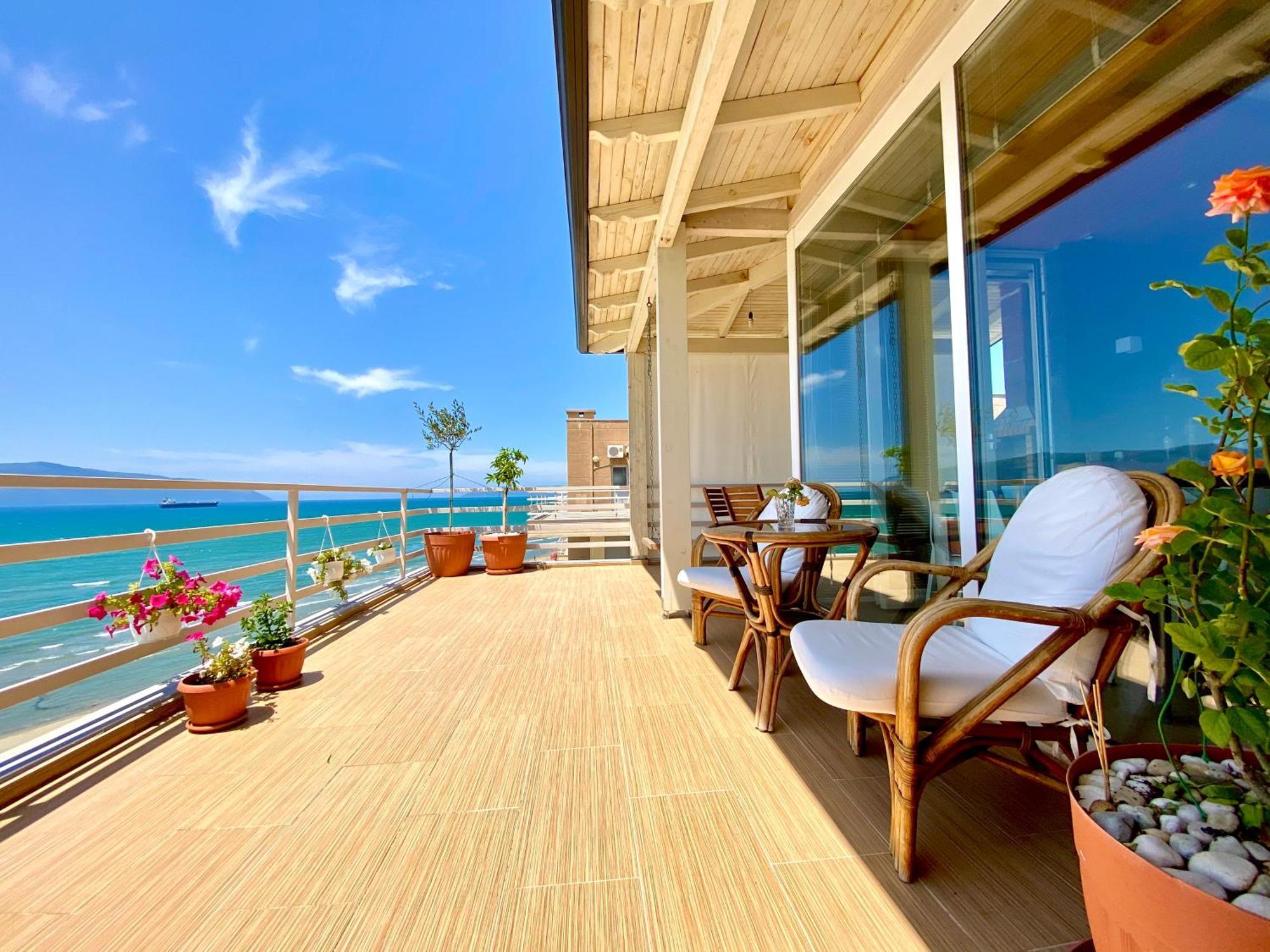 Eka Luxury Two-Bedroom Seaview Apartment Vlorë Buitenkant foto