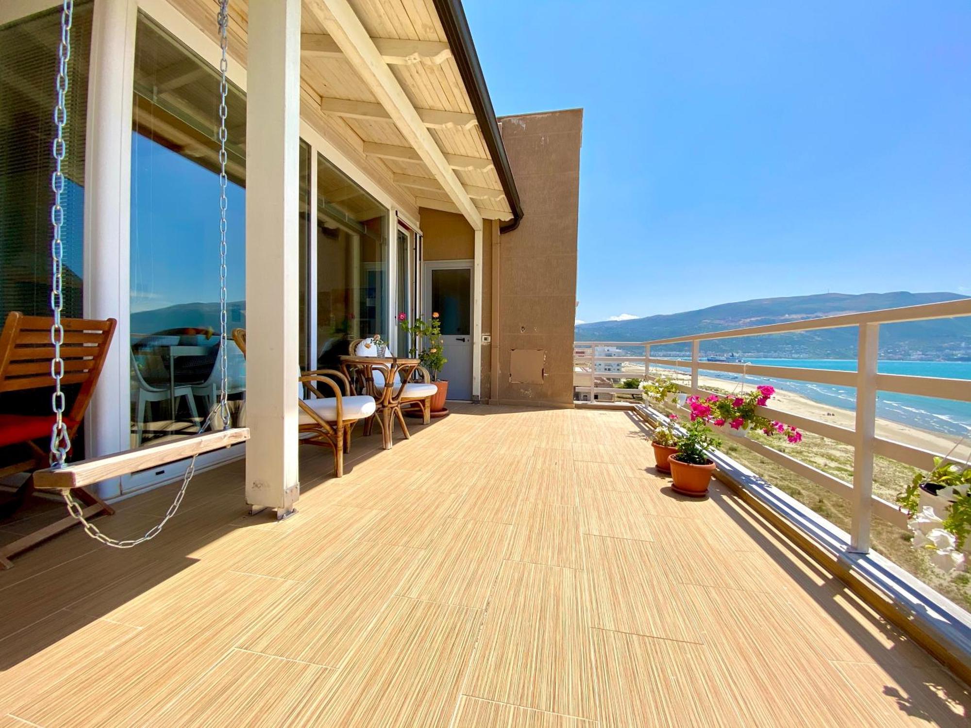 Eka Luxury Two-Bedroom Seaview Apartment Vlorë Buitenkant foto